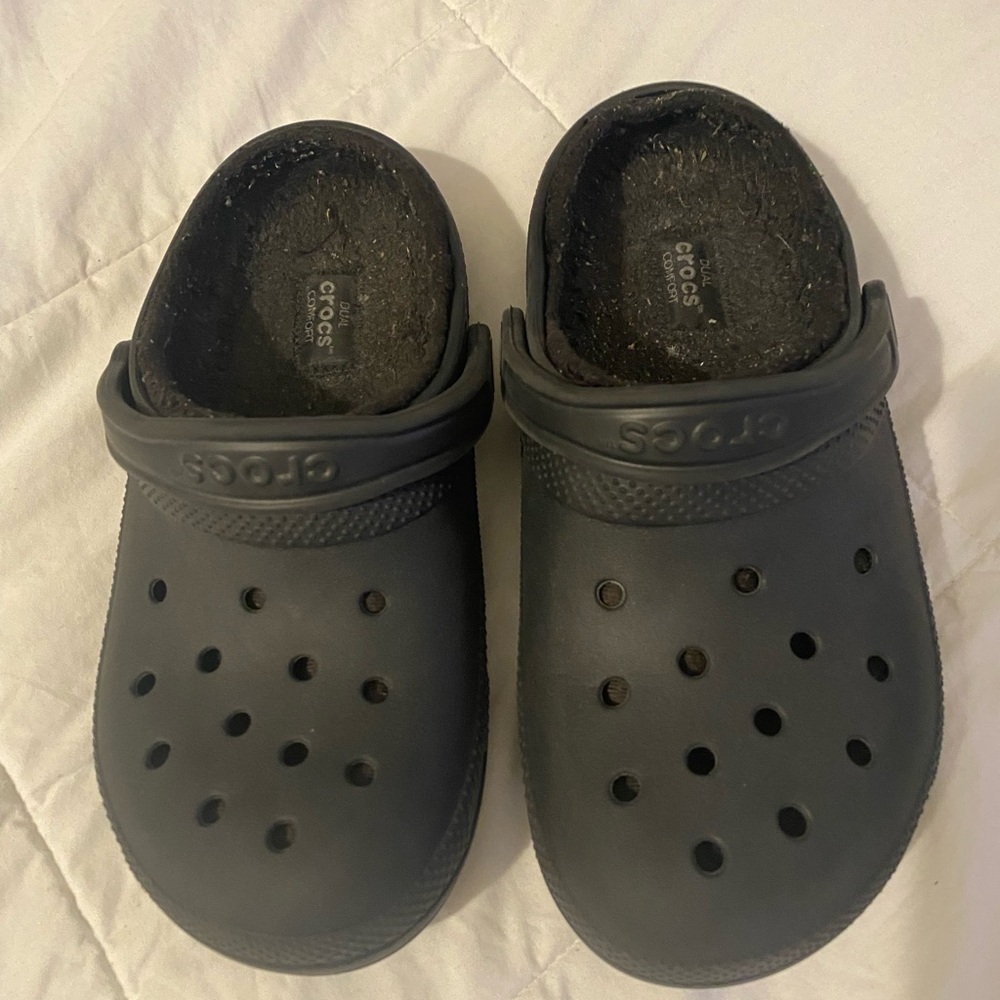 Crocs Classic Clogs - Black, lined